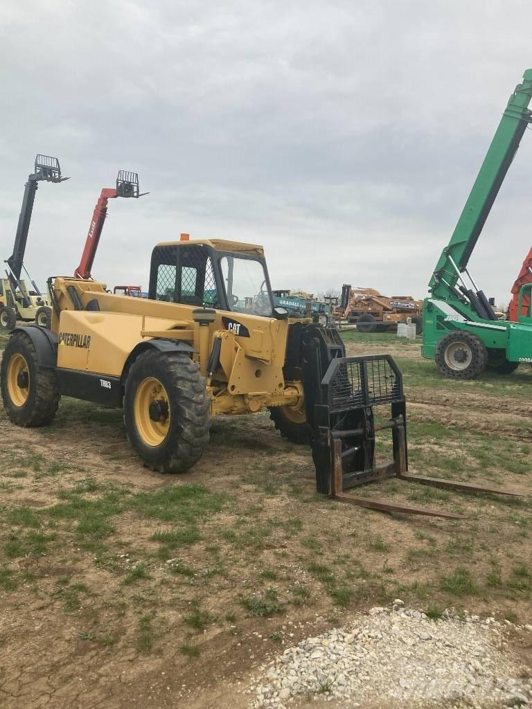 CAT TH83 텔러 핸들러