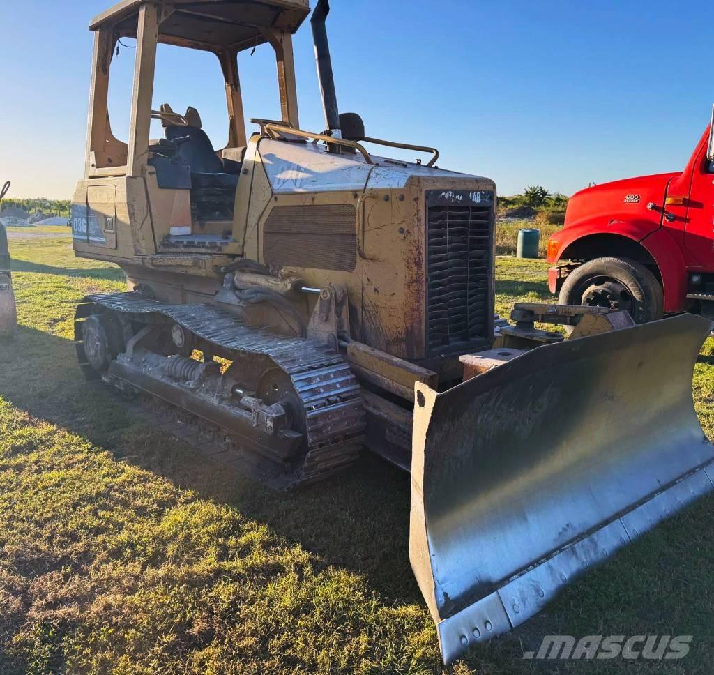 CAT D 3 G 크롤러 도저