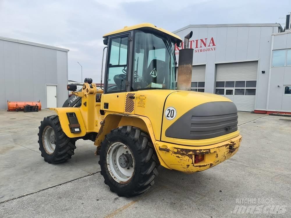 Volvo L 40 B  휠로우더