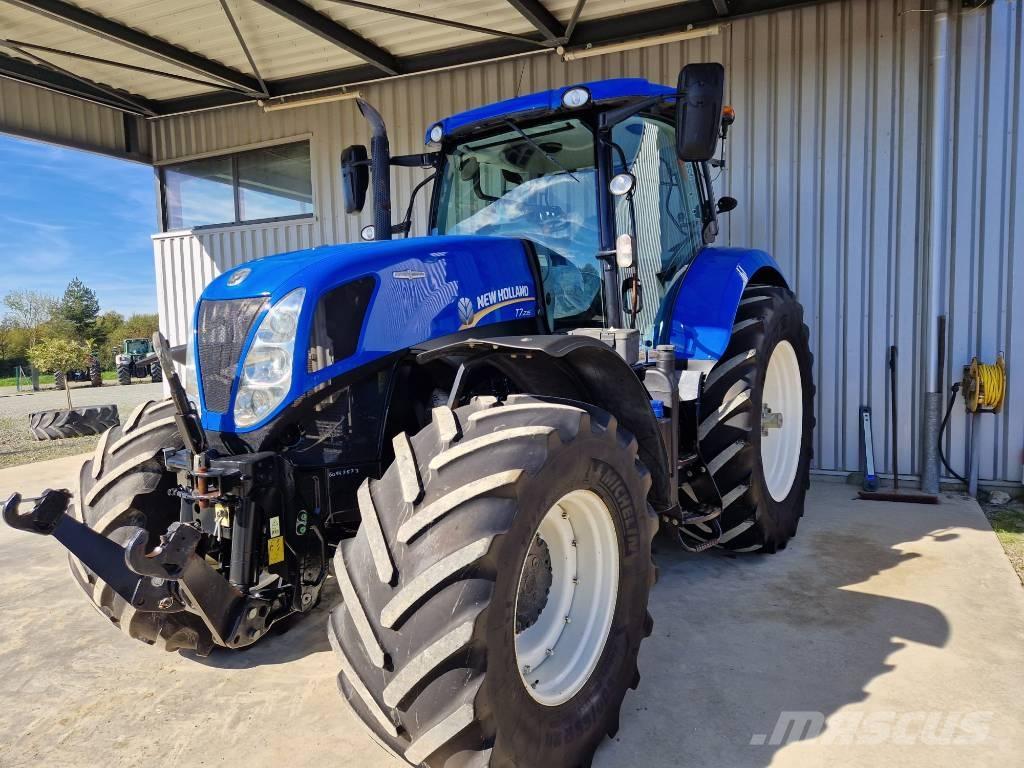 New Holland T 7.235 트랙터