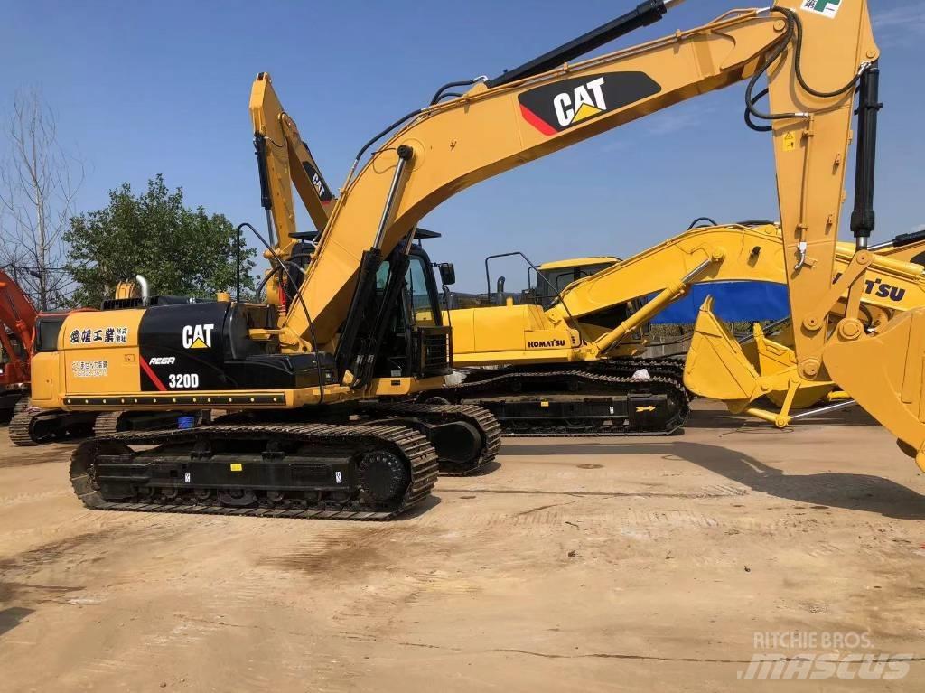 CAT 320 D 대형 굴삭기 29톤 이상
