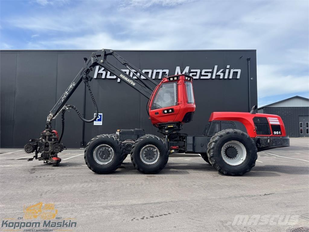 Komatsu 951 원목 하베스터