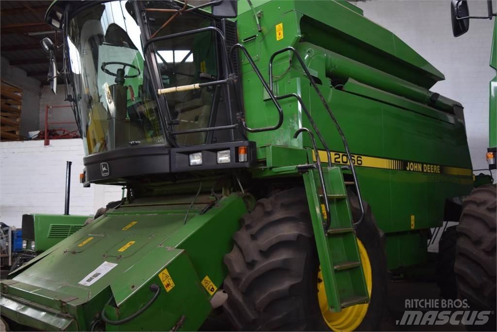John Deere 2066 콤바인 수확기