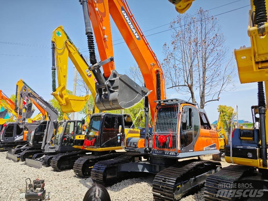 Doosan 225 LC 대형 굴삭기 29톤 이상