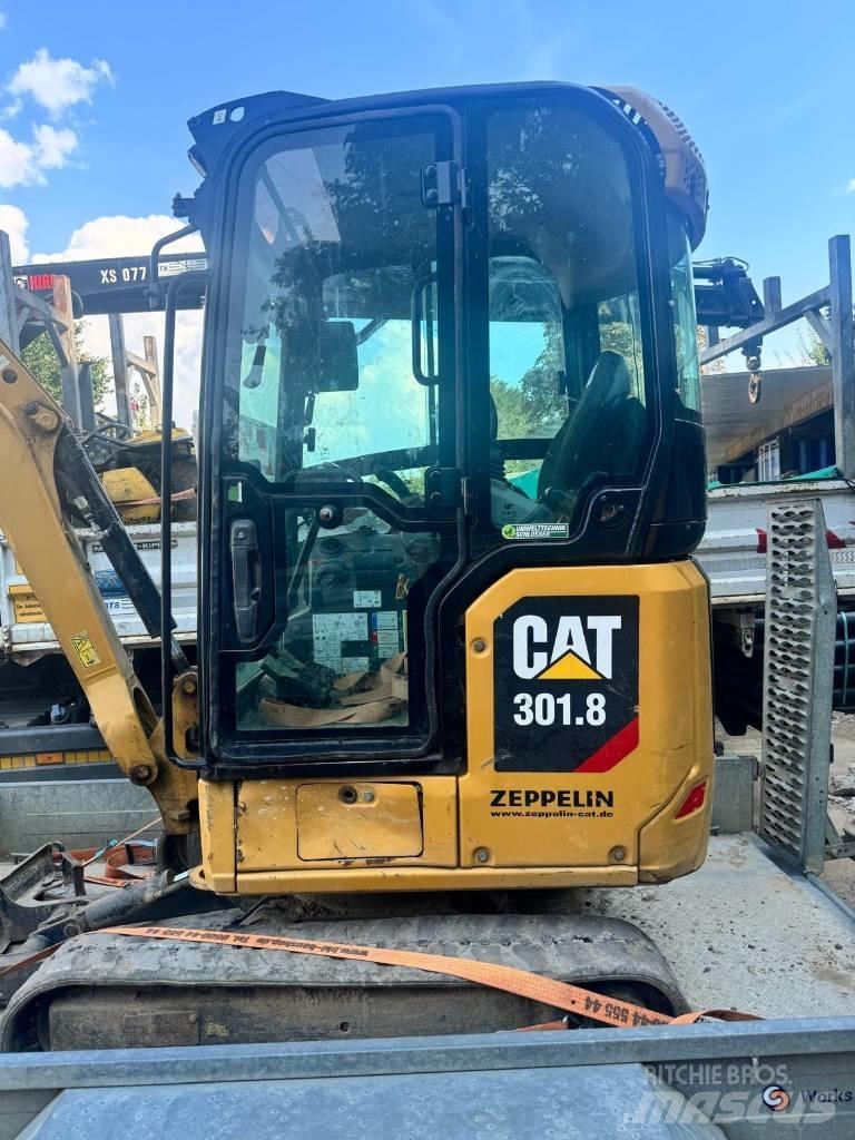 CAT 301.8 소형 굴삭기 7톤 미만