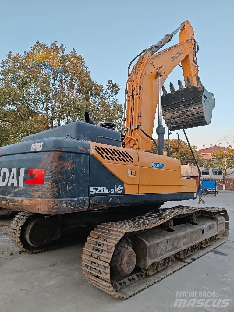 Hyundai R520L-9VS 대형 굴삭기 29톤 이상