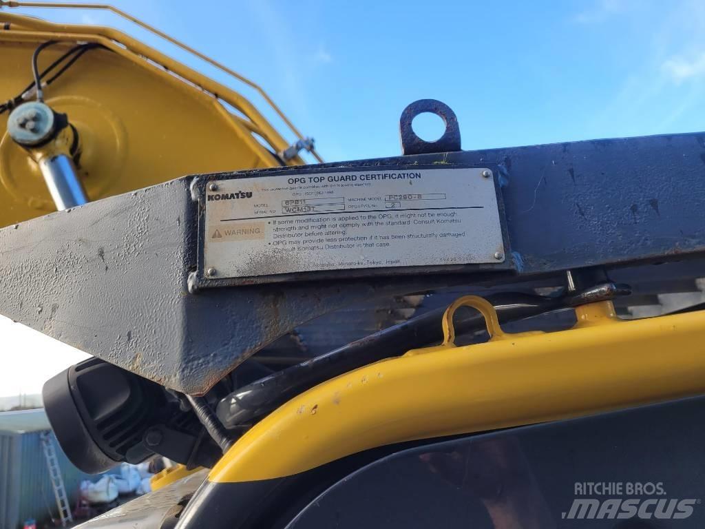 Komatsu PC 210 LC-11 대형 굴삭기 29톤 이상