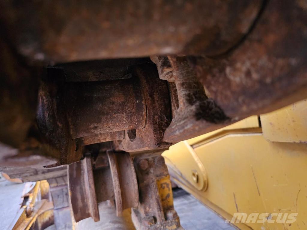 CAT D6T 크롤러 도저