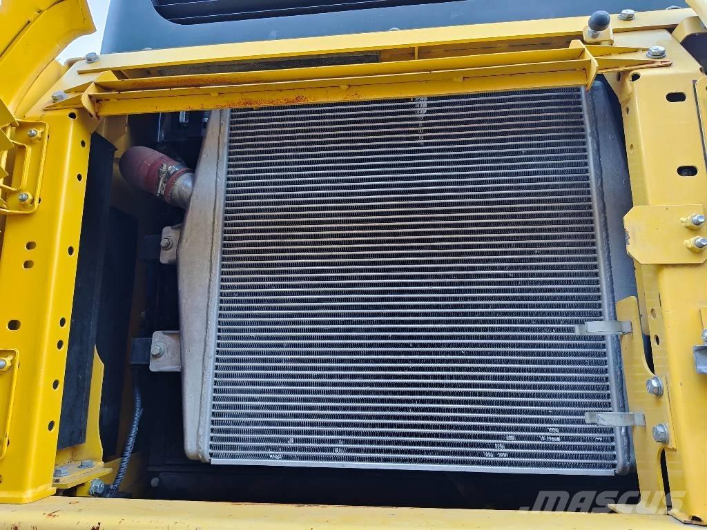 Komatsu PC 400-8 대형 굴삭기 29톤 이상