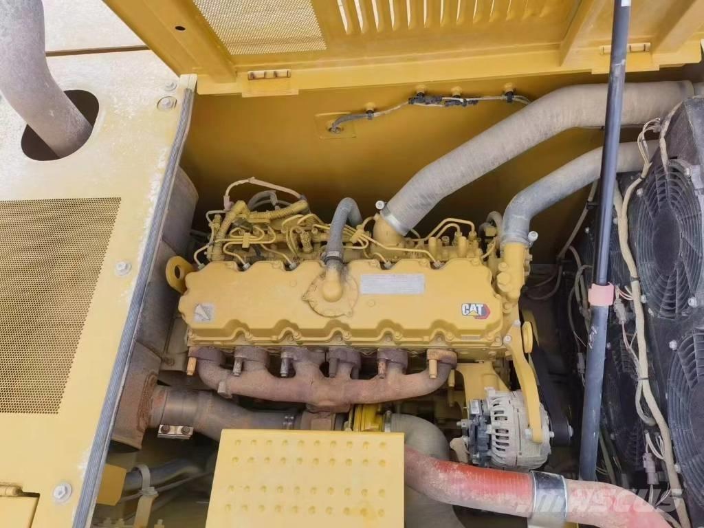 CAT 330GC 대형 굴삭기 29톤 이상