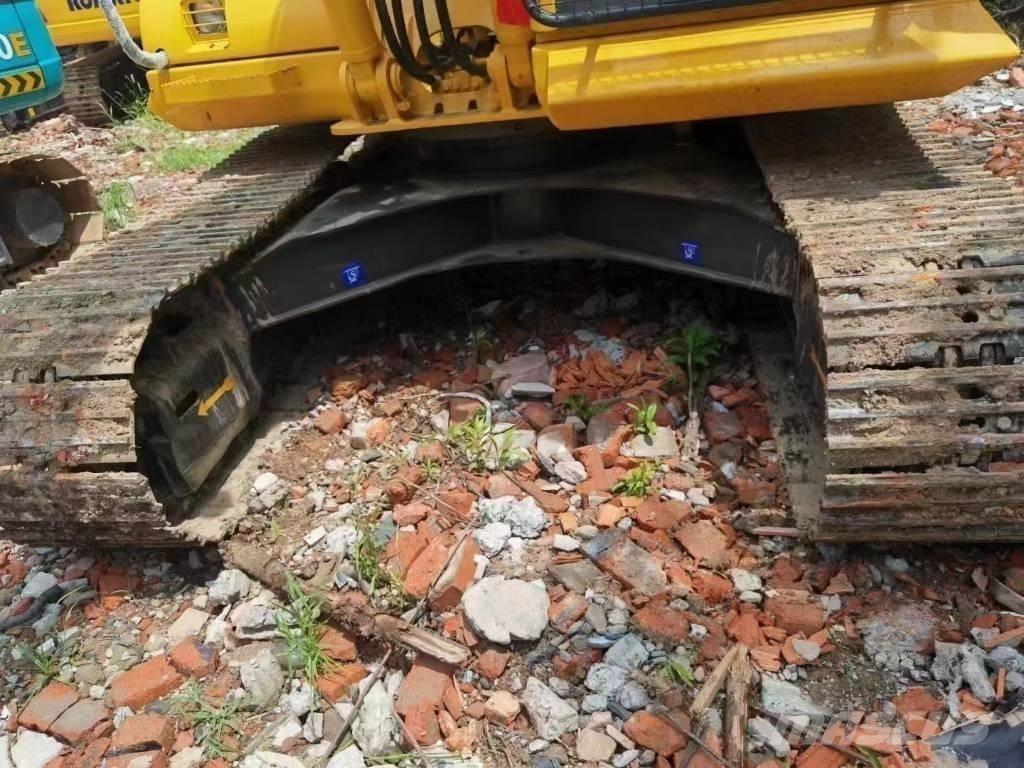 Komatsu PC 130 LC-7 대형 굴삭기 29톤 이상