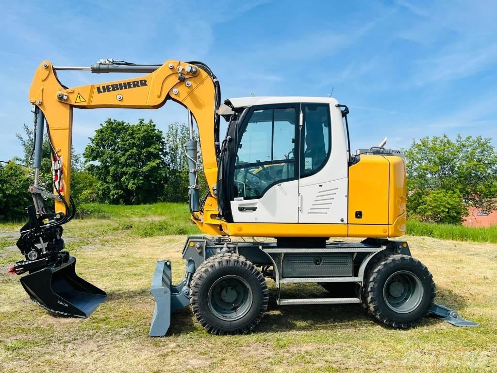 Liebherr A 910 Comp  휠 굴삭기