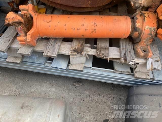 Fiat-Hitachi 350 트랜스미션