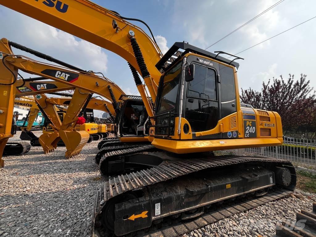 Komatsu PC 240 LC-8 대형 굴삭기 29톤 이상