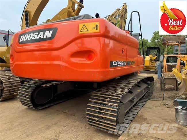Doosan DX 225 LCA 대형 굴삭기 29톤 이상