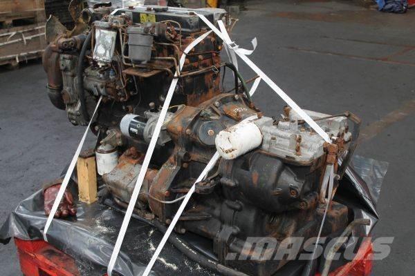 Perkins 1004T 엔진