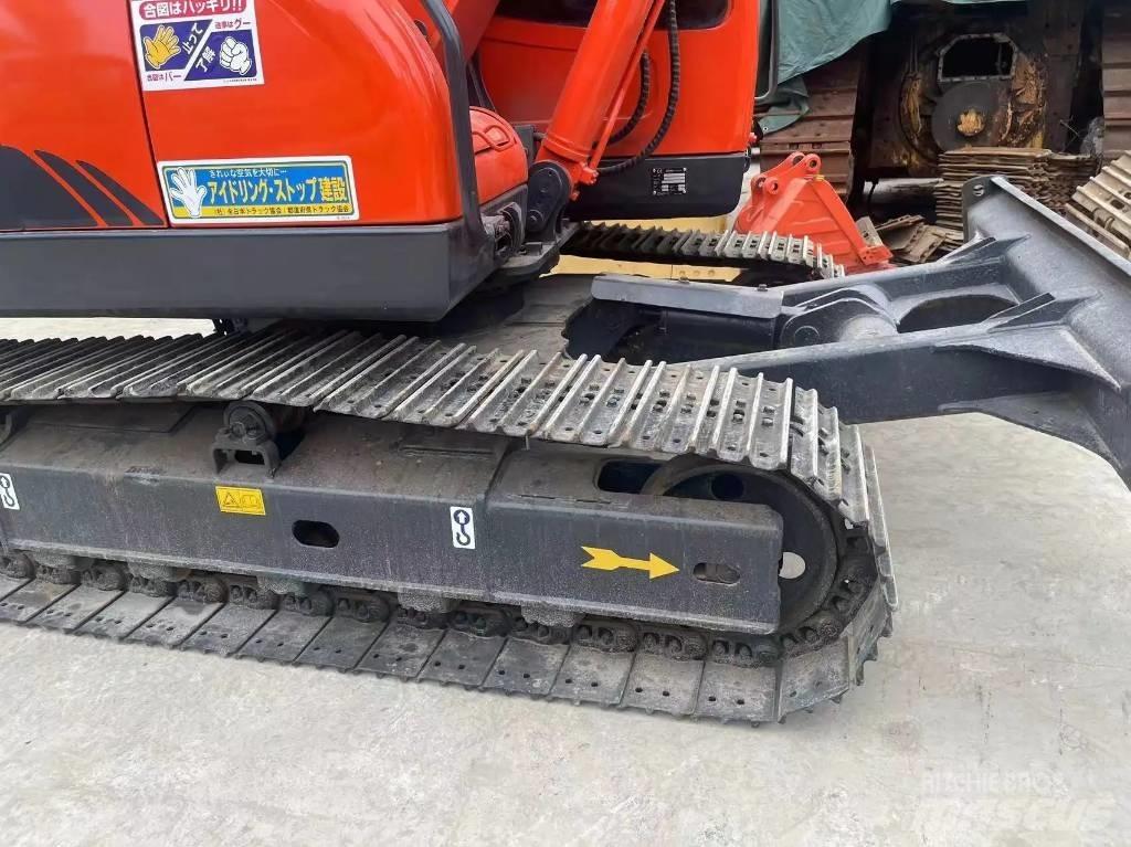 Doosan DX80 중형굴삭기 7톤-28톤