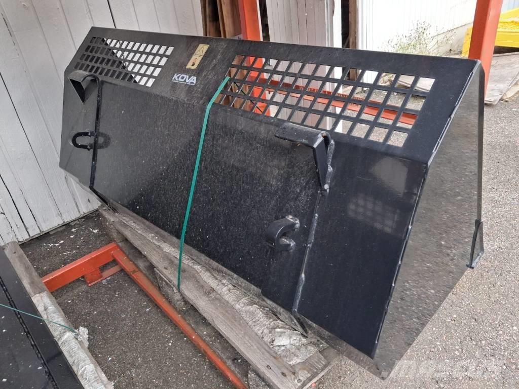 Kova Lumikauha 컴팩트 트랙터 어태치먼트