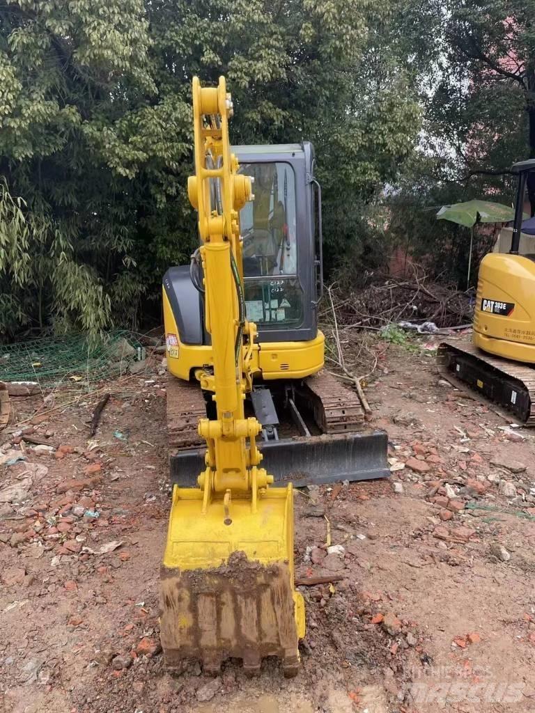 Komatsu PC 30 소형 굴삭기 7톤 미만