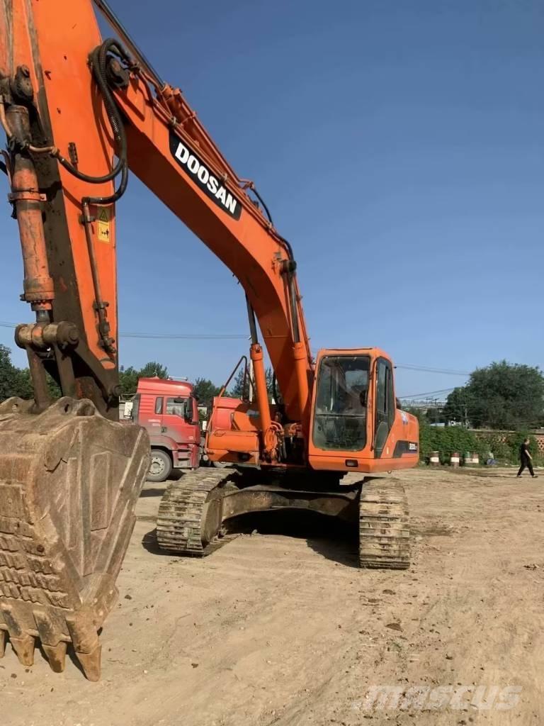 Doosan DH300 대형 굴삭기 29톤 이상
