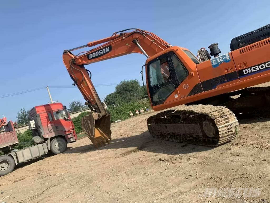 Doosan DH300 대형 굴삭기 29톤 이상