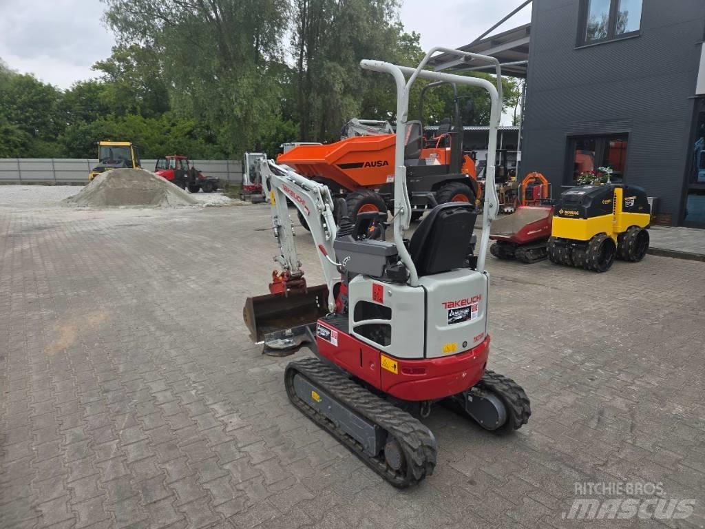 Takeuchi TB 210 R 소형 굴삭기 7톤 미만