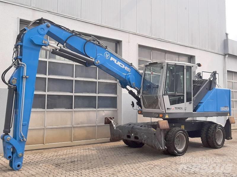 Fuchs MHL 320 F 폐기물/산업 처리기
