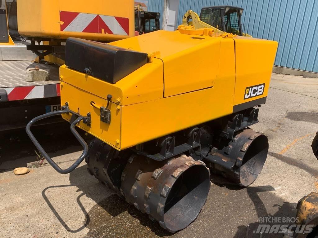JCB VM 1500 트윈 드럼 롤러
