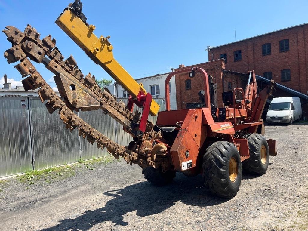 Ditch Witch 7510 트렌처