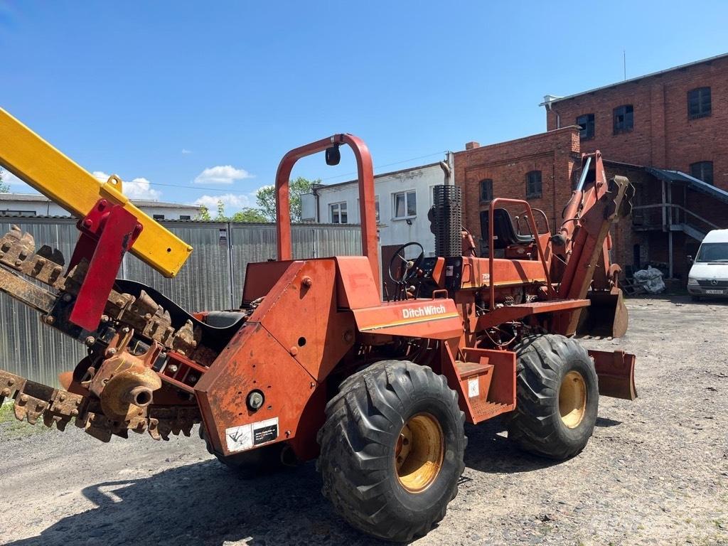 Ditch Witch 7510 트렌처
