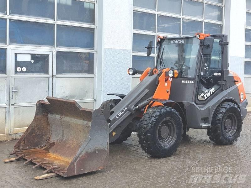 Hitachi ZW 75-6  스키드로더