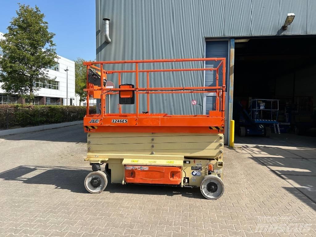 JLG 3246 ES 가위형 리프트