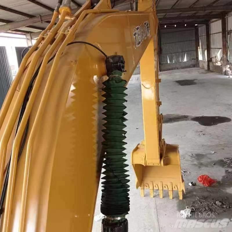CAT 320 D 대형 굴삭기 29톤 이상