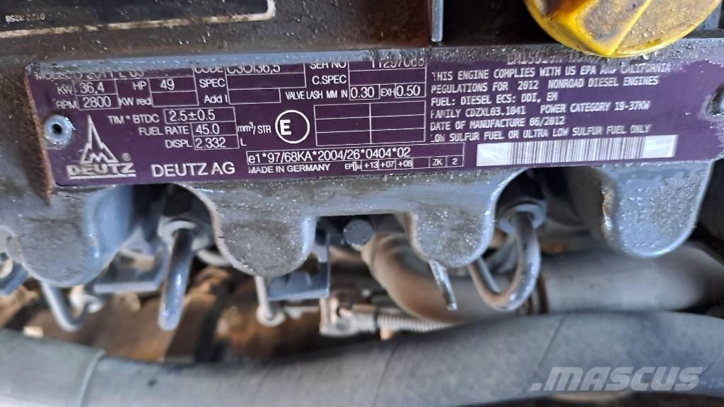 JLG 450 AJ 관절형 전동이동 리프트