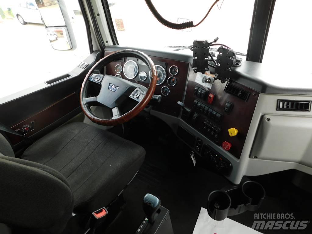 Western Star 5700 XE 트랙터 유닛