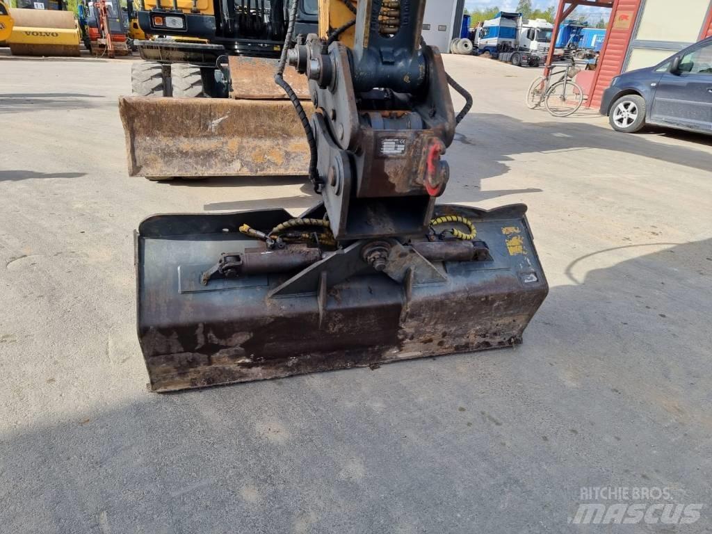Hyundai HW 140  휠 굴삭기