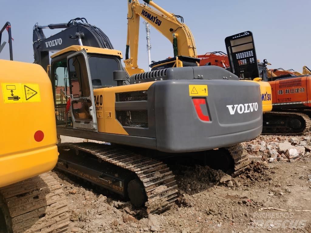 Volvo EC 240 대형 굴삭기 29톤 이상