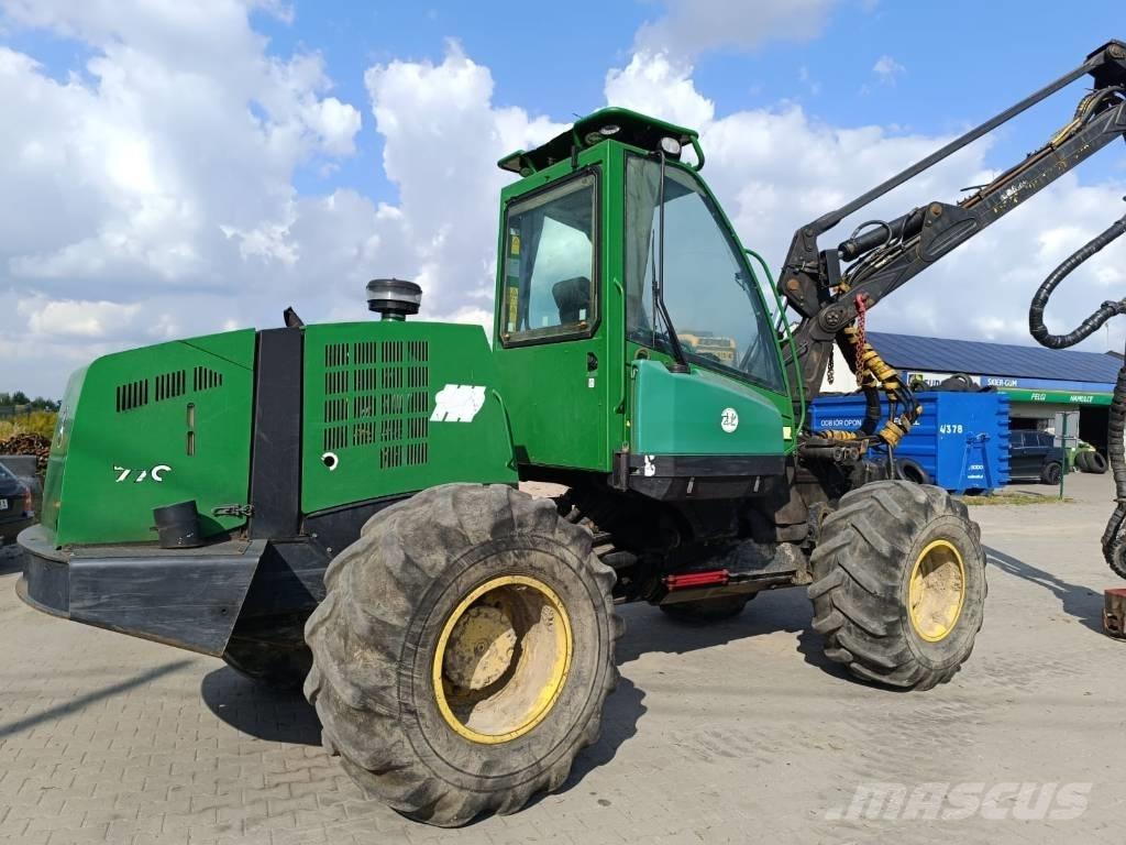 John Deere 770 D 원목 하베스터