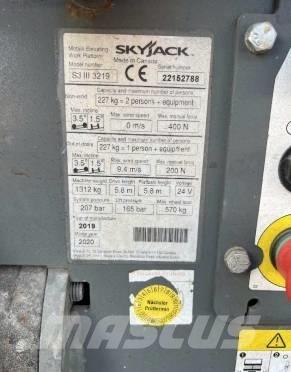 SkyJack SJ III 3219 가위형 리프트