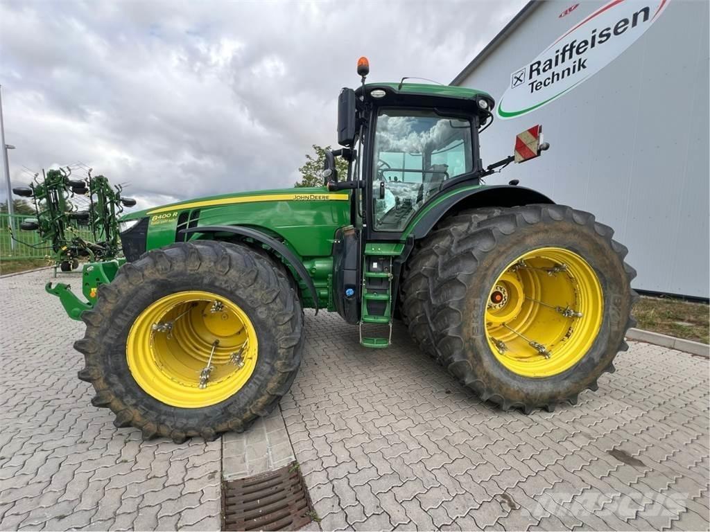John Deere 8400 R 트랙터