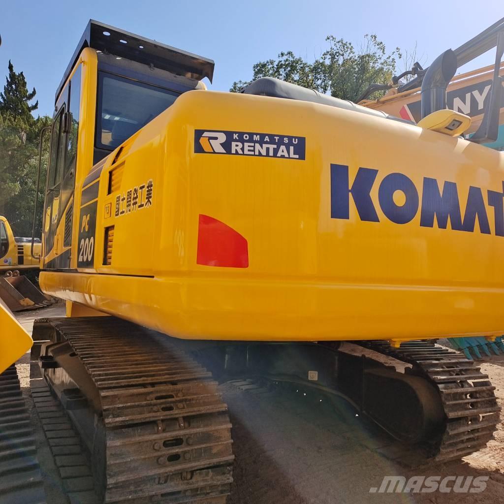 Komatsu PC 200 대형 굴삭기 29톤 이상
