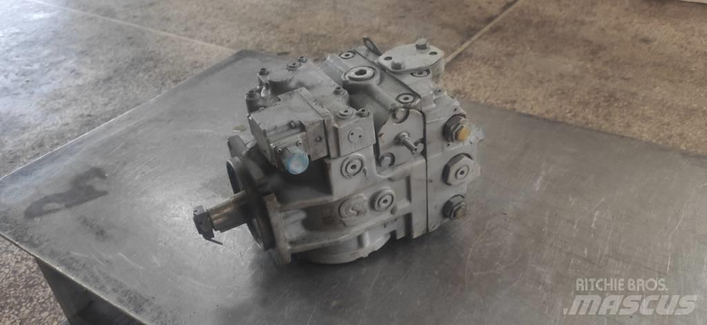 Sauer Danfoss 90R075 유압식 기계