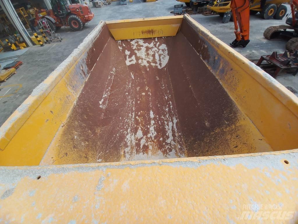 Volvo A40F (Abu Dhabi) 연결식 홀러