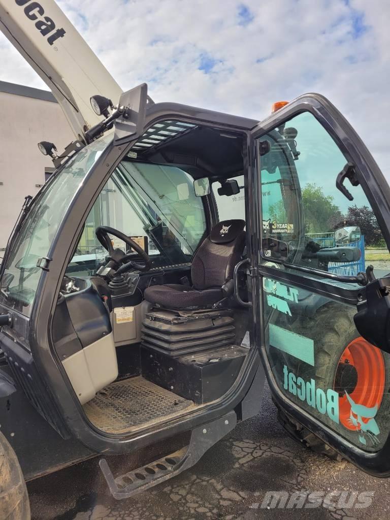 Bobcat TL 30.70 HB 텔러 핸들러
