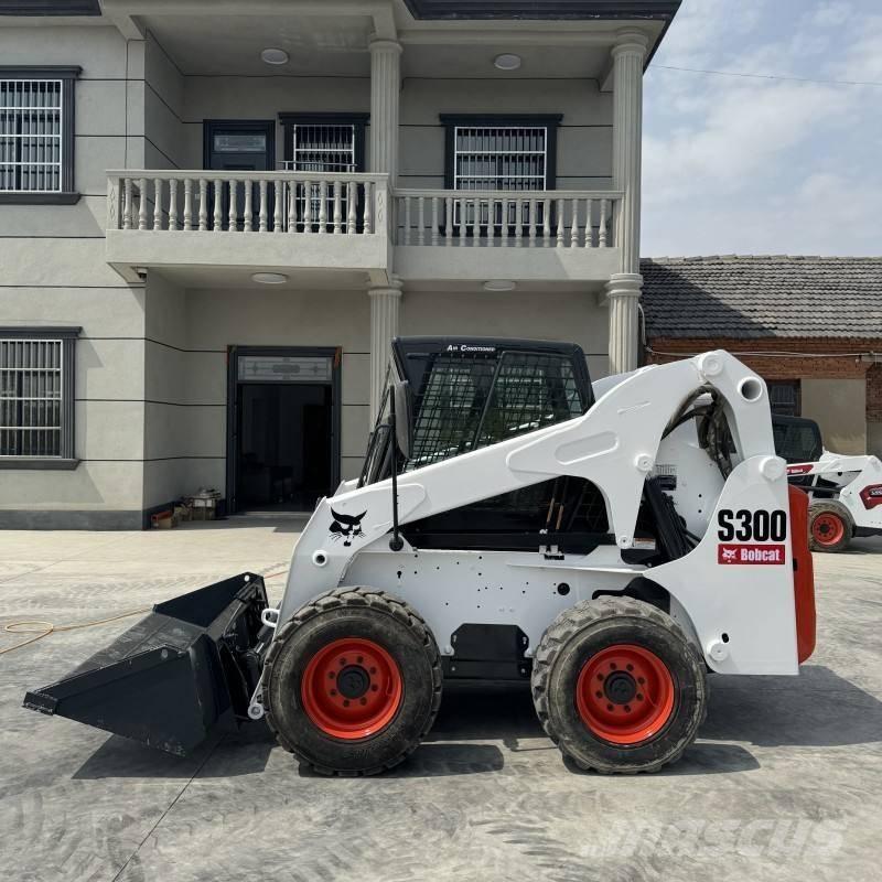Bobcat S 300  스키드로더