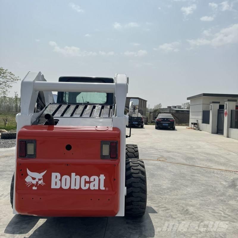 Bobcat S 300  스키드로더