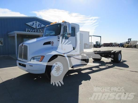 Kenworth T270 새시 운전실 트럭