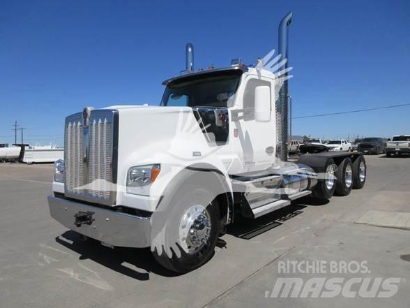Kenworth W990 트랙터 유닛