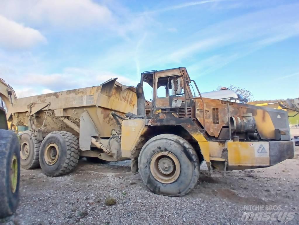 Komatsu HM 300-2 연결식 홀러