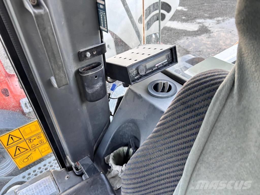 Liebherr L 544  휠로우더